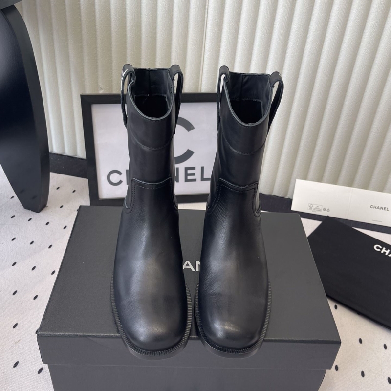 Ch**el boots